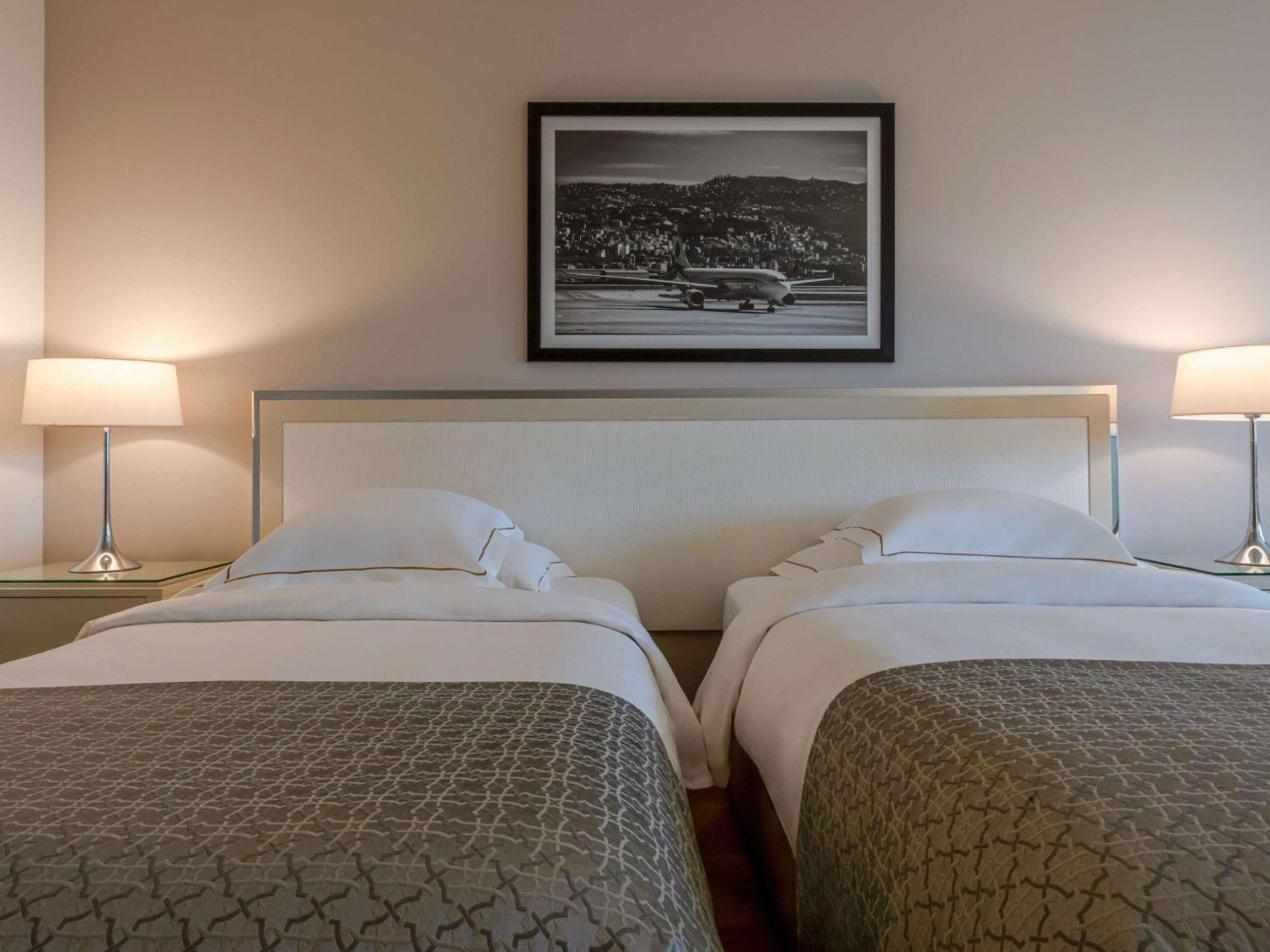 Moevenpick Hotel Beirut Eksteriør billede