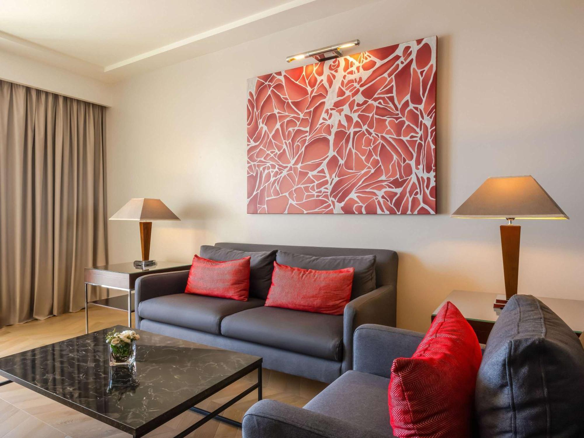 Moevenpick Hotel Beirut Eksteriør billede