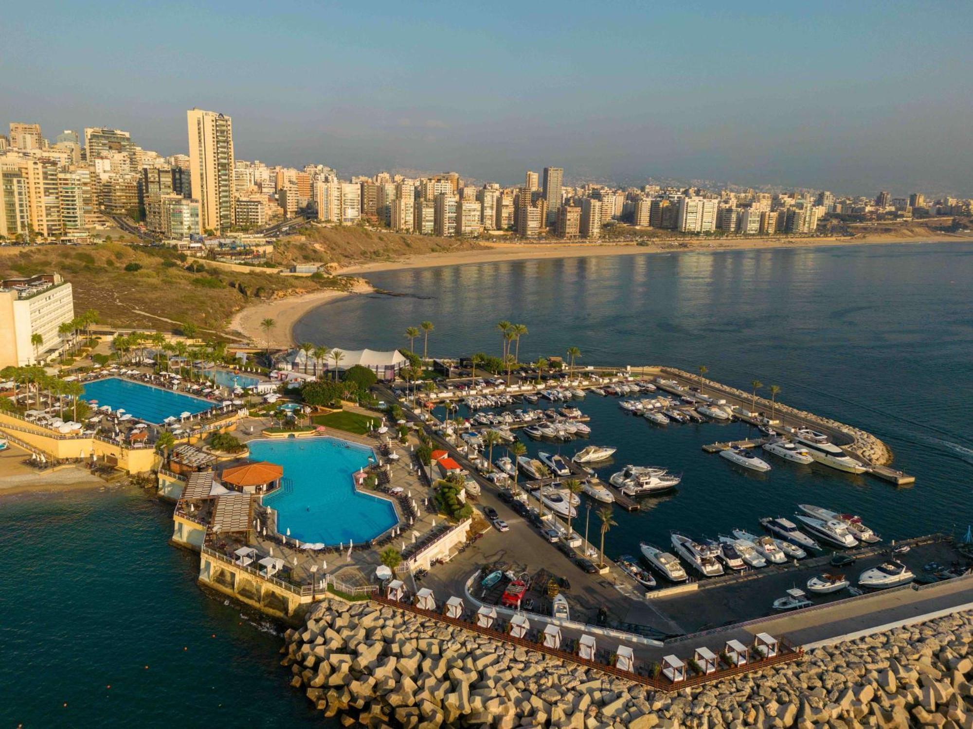 Moevenpick Hotel Beirut Eksteriør billede