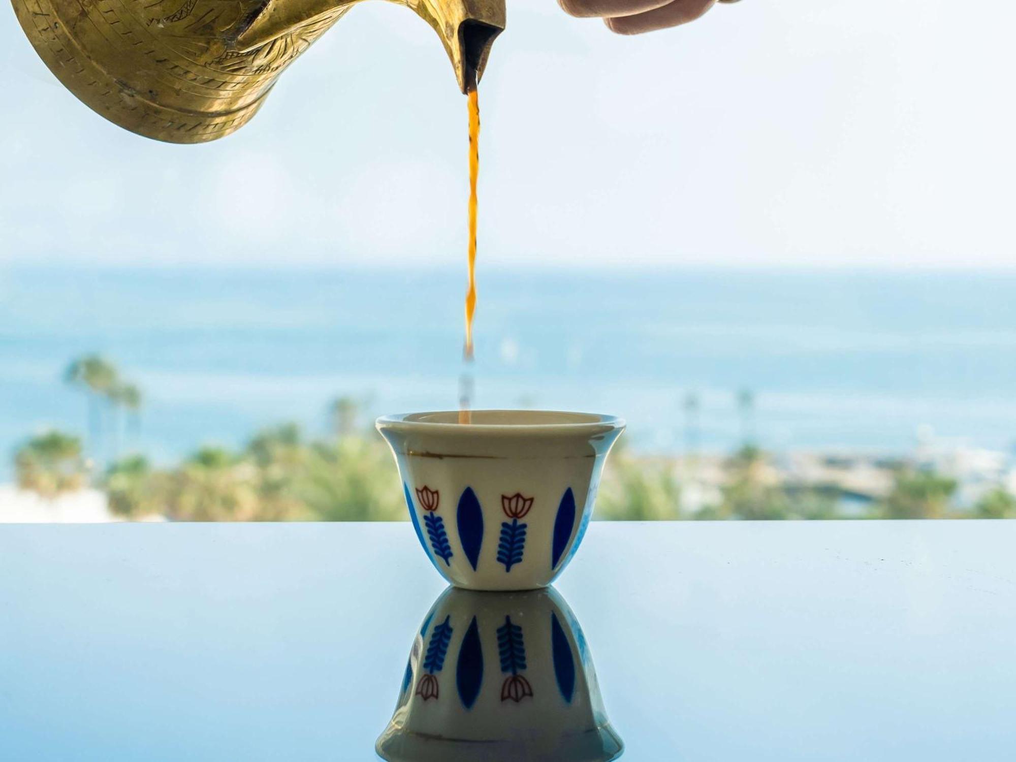 Moevenpick Hotel Beirut Eksteriør billede